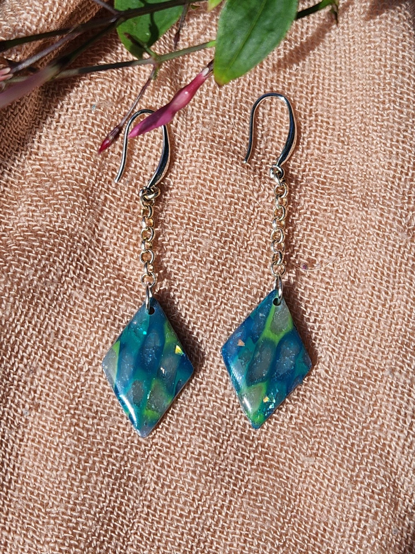 Green Tone Chain Diamond Drop Earrings